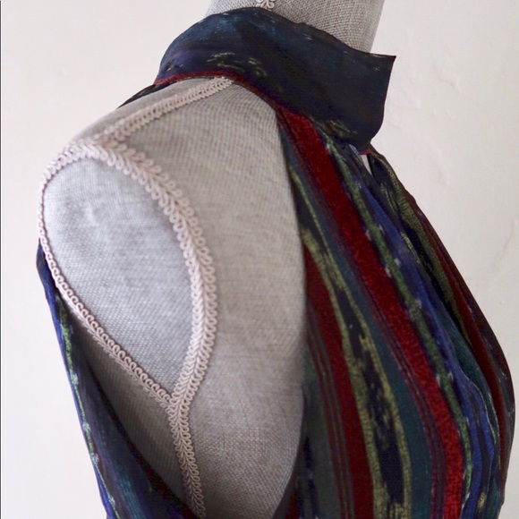 GWEN- Gorgeous Keyhole Halter Maxi Dress - Picture 6 of 6